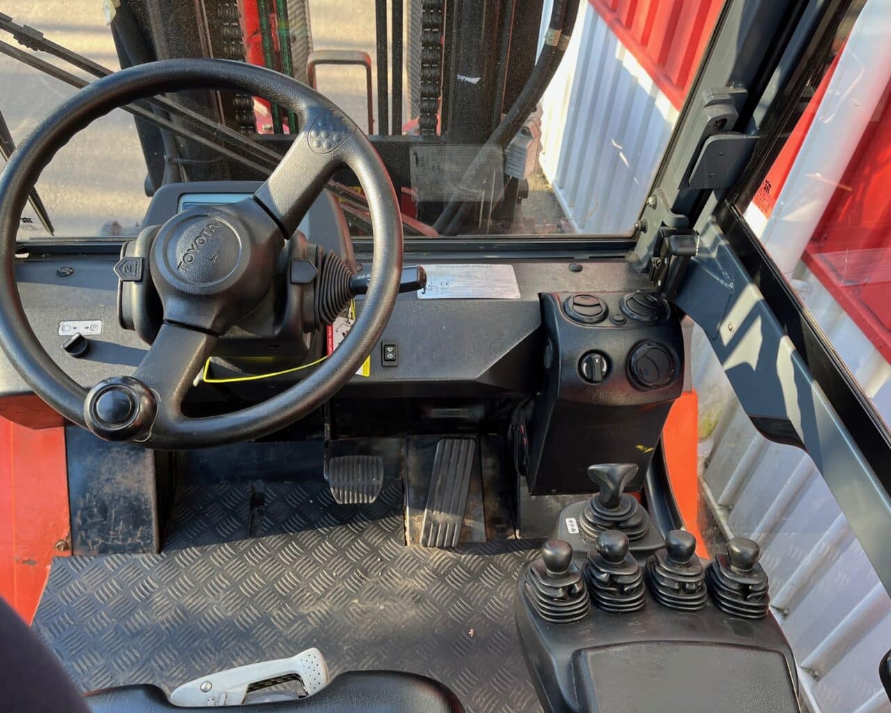 tht2039-d