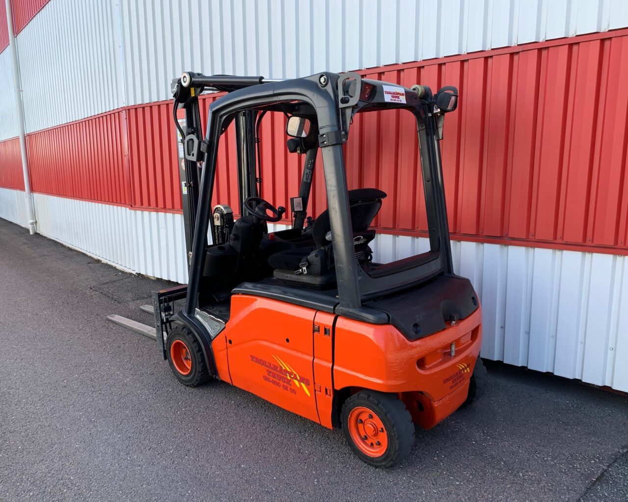 tht2073-c-2